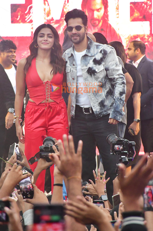 photos varun dhawan wamiqa gabbi and others grace the trailer launch of baby john 1