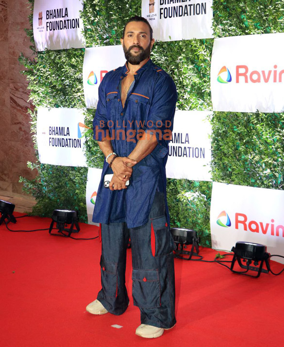 photos ajay devgn malaika arora manushi chhillar and others snapped at bhamla foundations event 8
