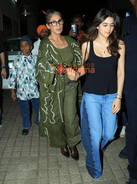 photos akshay kumar twinkle khanna and others grace the premiere of sky force 1