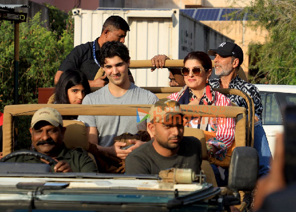 Photos: Akshay Kumar and family snapped while on safari at Jhalana | Parties & Events