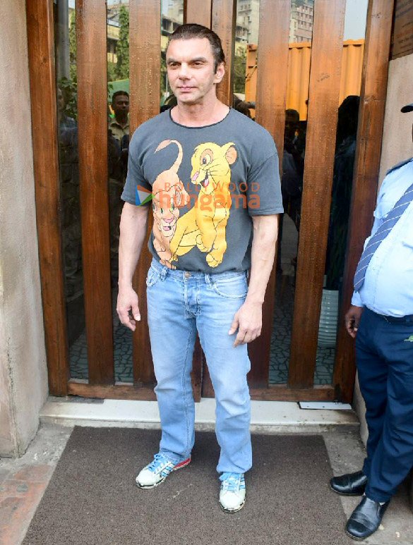 photos bobby deol sohail khan chunky panday and others snapped at bastian in bandra 2