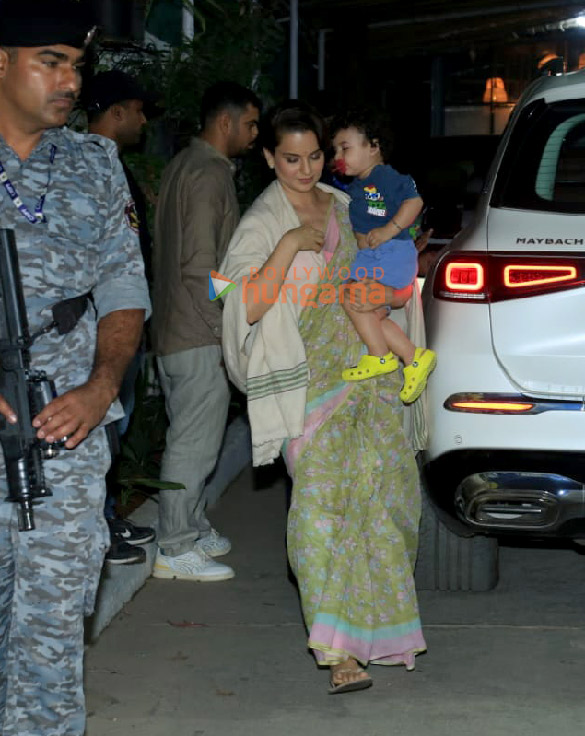 photos kangana ranaut anupam kher and others grace the special screening of emergency 5