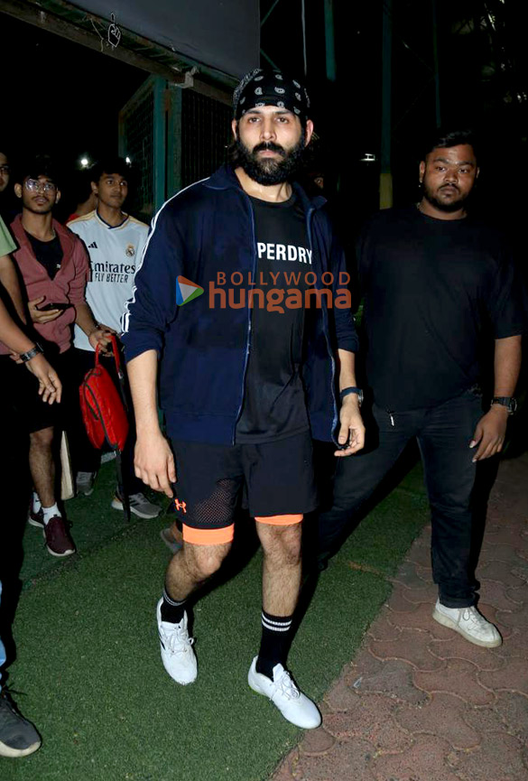 photos kartik aaryan snapped during a football match 6