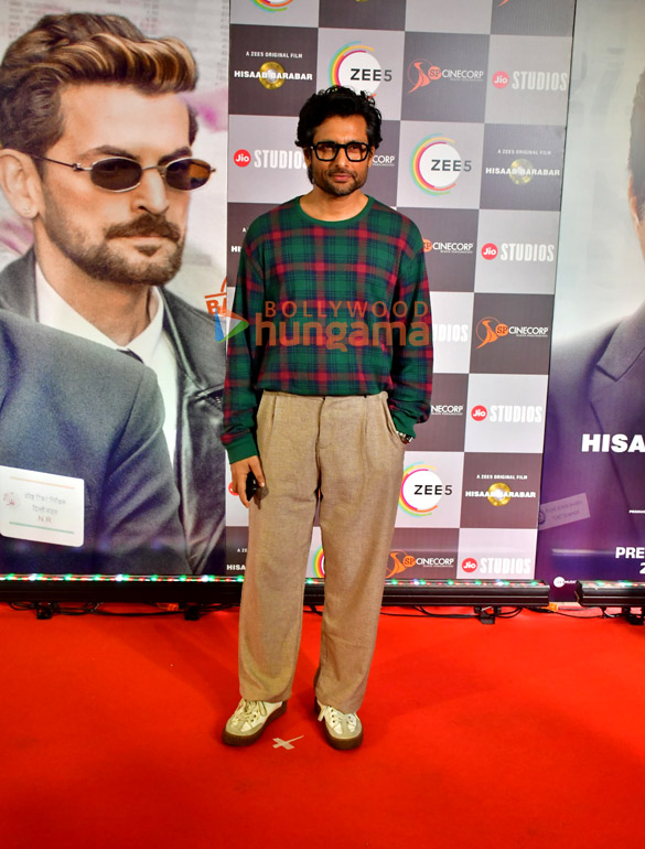 photos neil nitin mukesh kirti kulhari and others grace the premiere of hisaab barabar 6