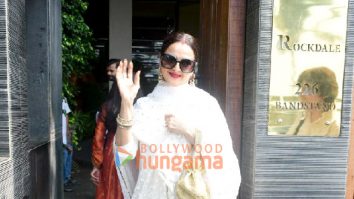 Photos: Rekha snapped at Bandstand