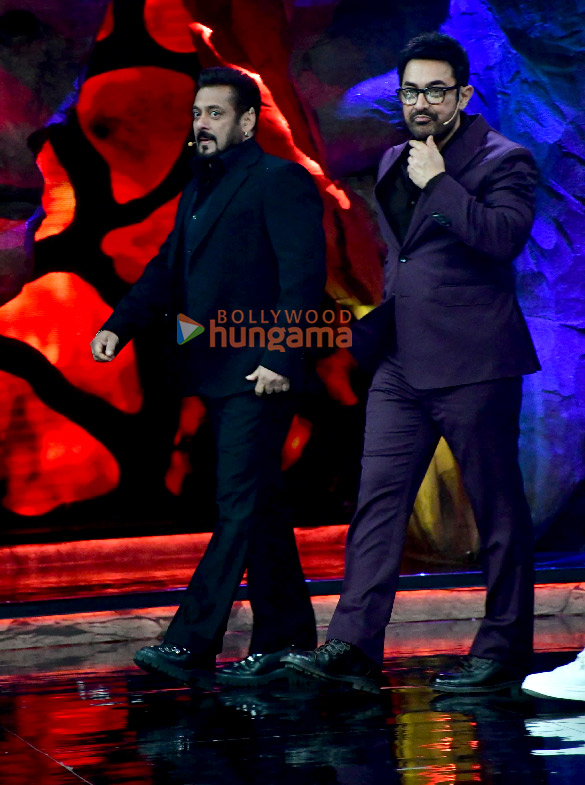 photos salman khan aamir khan and loveyapa actors junaid khan and khushi kapoor snapped at bigg boss 18 finale 2