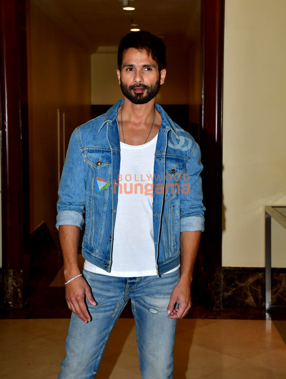 Photos: Shahid Kapoor snapped promoting his Film Deva | Parties & Events