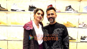 Photos: Sonam Kapoor Ahuja and Anand Ahuja snapped at an event