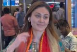 Shefali Jariwala returning from kumb, poses for the paps