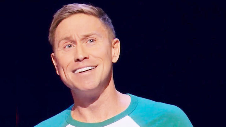 Russel Howard on visiting India, Filtering out jokes, Vir Das, Freedom of Speech & more Russel Howard on visiting India, Filtering out jokes, Vir Das, Freedom of Speech & more