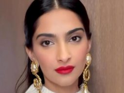 Sonam Kapoor’s earrings giving royal energy