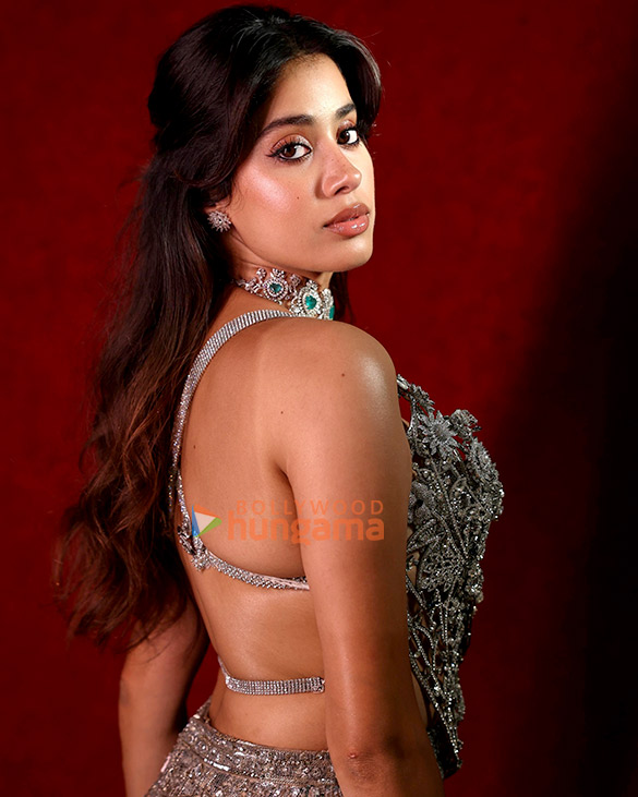 janhvi kapoor 9 44