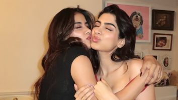 Janhvi Kapoor takes a day off from Param Sundari shoot in Kerala for sister Khushi Kapoor; attends the screening of Loveyapa Janhvi Kapoor takes a day off from Param Sundari shoot in Kerala for sister Khushi Kapoor; attends the screening of Loveyapa