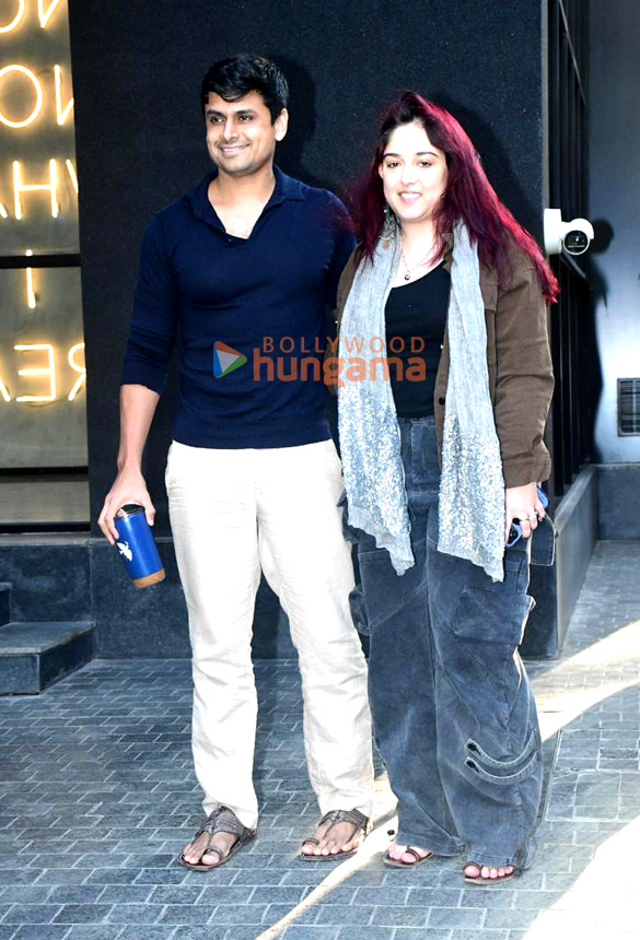 photos aamir khan ira khan and nupur shikhare grace the special screening of loveyapa 1
