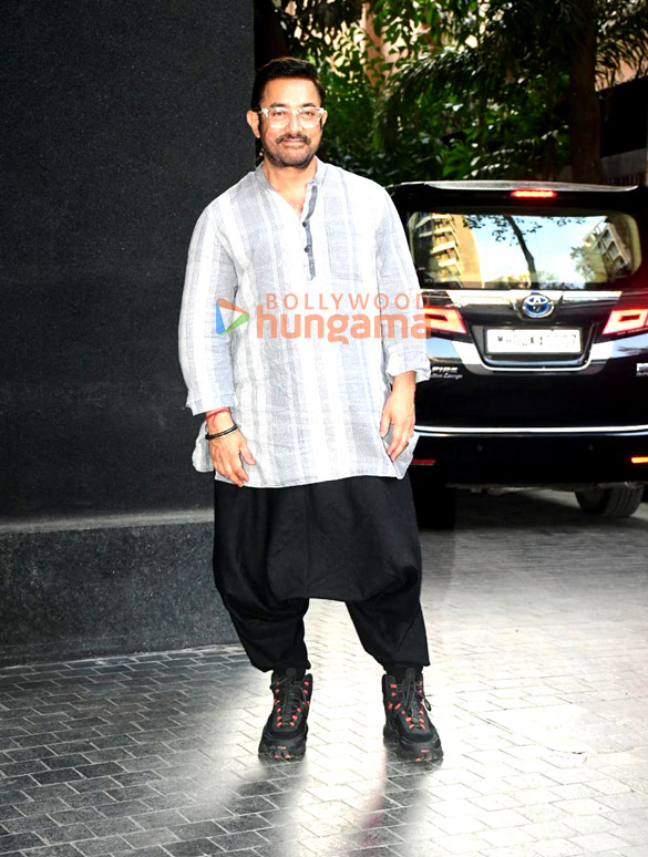 photos aamir khan ira khan and nupur shikhare grace the special screening of loveyapa 3