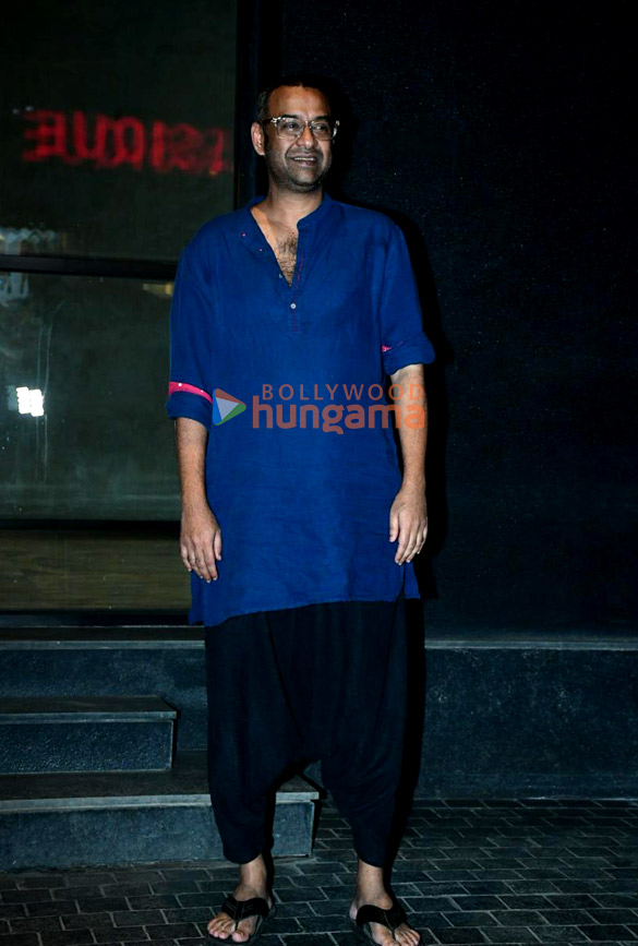 photos aamir khan kajol ira khan and others grace the special screening of loveyapa 3
