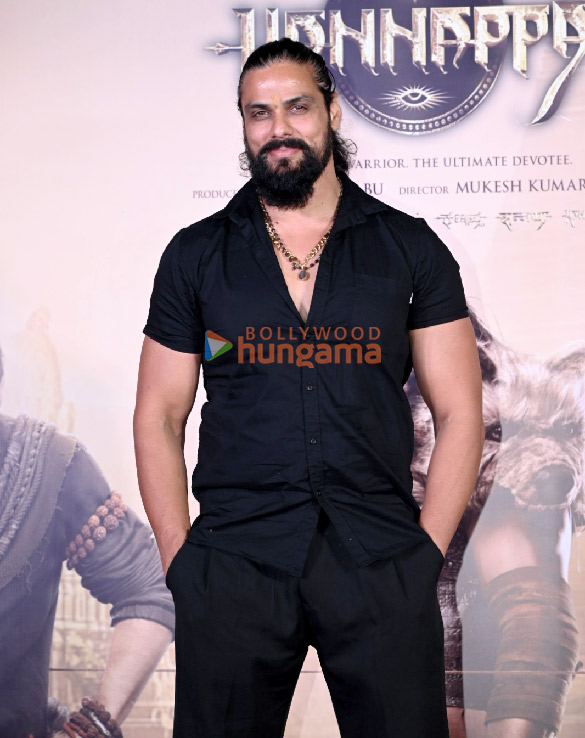 photos akshay kumar madhoo and others snapped at kannappa teaser launch 2
