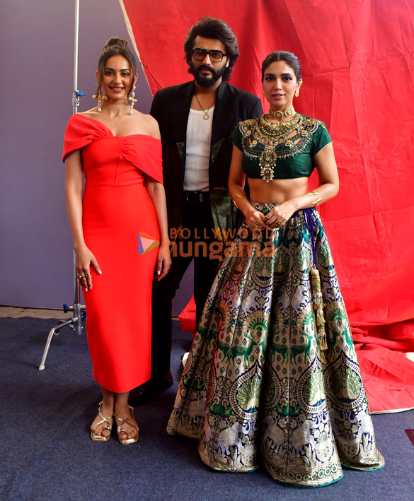 photos arjun kapoor bhumi pednekar rakul preet singh snapped on promoting their film mere husband ki biwi on the sets of indian idol 1