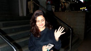 Photos: Avneet Kaur snapped in Bandra