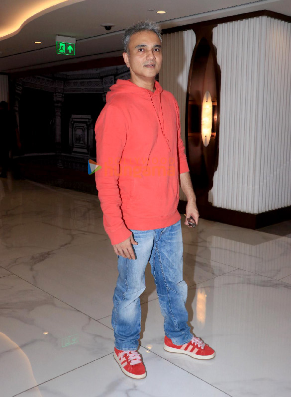 photos bhumi pednekar mudassar aziz anu malik and vineet kumar singh snapped at jio world plaza in mumbai 2