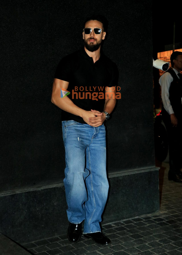photos dharmendra rekha aamir khan and others grace the special screening of loveyapa at excel entertainments office 009 8