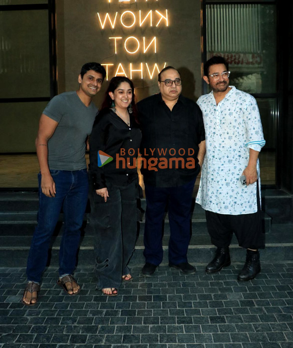 photos dharmendra rekha aamir khan and others grace the special screening of loveyapa at excel entertainments office 1