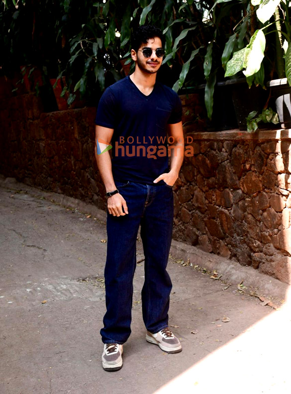 photos ishaan khatter spotted outside krome studio in bandra 1