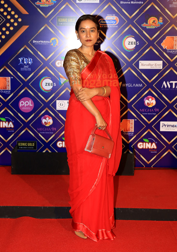 photos kartik aaryan nushrratt bharuccha adah sharma and others grace the iconic gold awards 2025 15