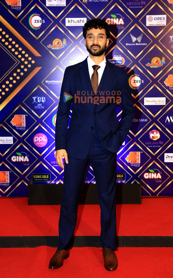 photos kartik aaryan nushrratt bharuccha adah sharma and others grace the iconic gold awards 2025 22