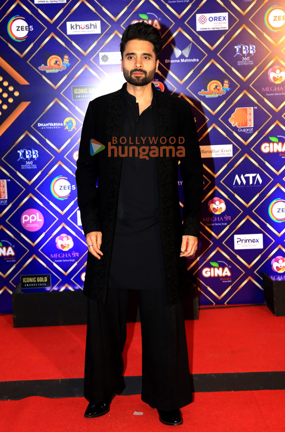 photos kartik aaryan nushrratt bharuccha adah sharma and others grace the iconic gold awards 2025 28