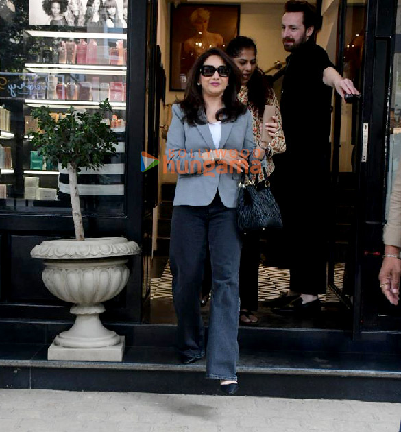 photos madhuri dixit spotted outside a salon in bandra 2
