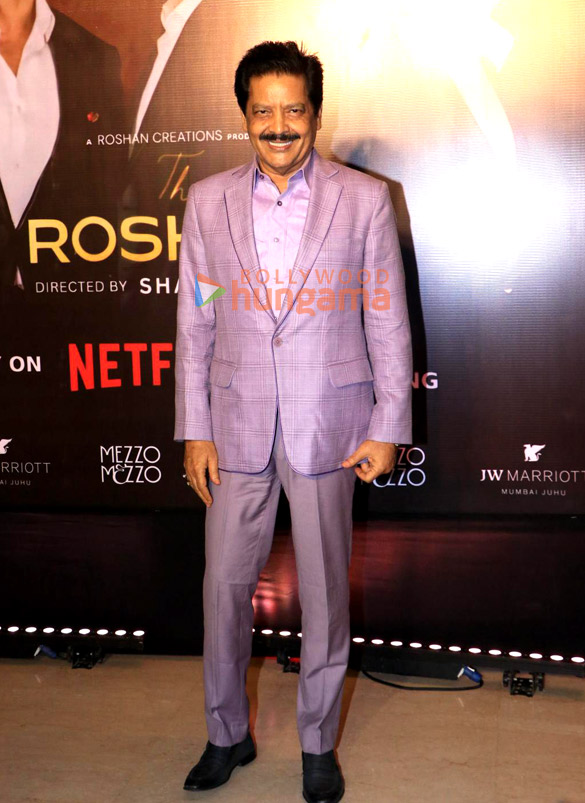 photos rakesh roshan hrithik roshan neetu singh ayesha jhulka ameesha patel mahima choudhary and others snapped at the celebration of netflixs the roshans documentary 13