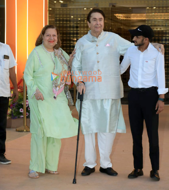 photos randhir kapoor tina ambani and others attend aadar jains mehendi ceremony 1