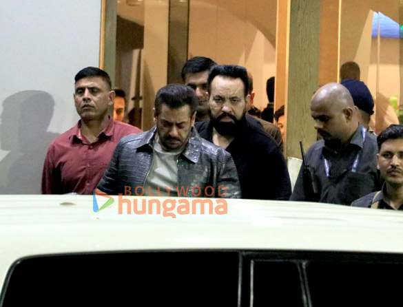 photos salman khan snapped at kalina airport 3 8