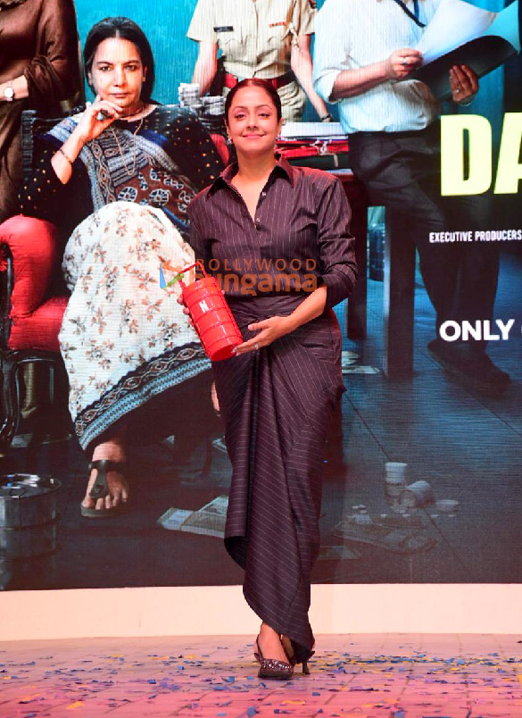photos shabana azmi shalini pandey jyotika and others attend the trailer launch of netflix series dabba cartel 3 3