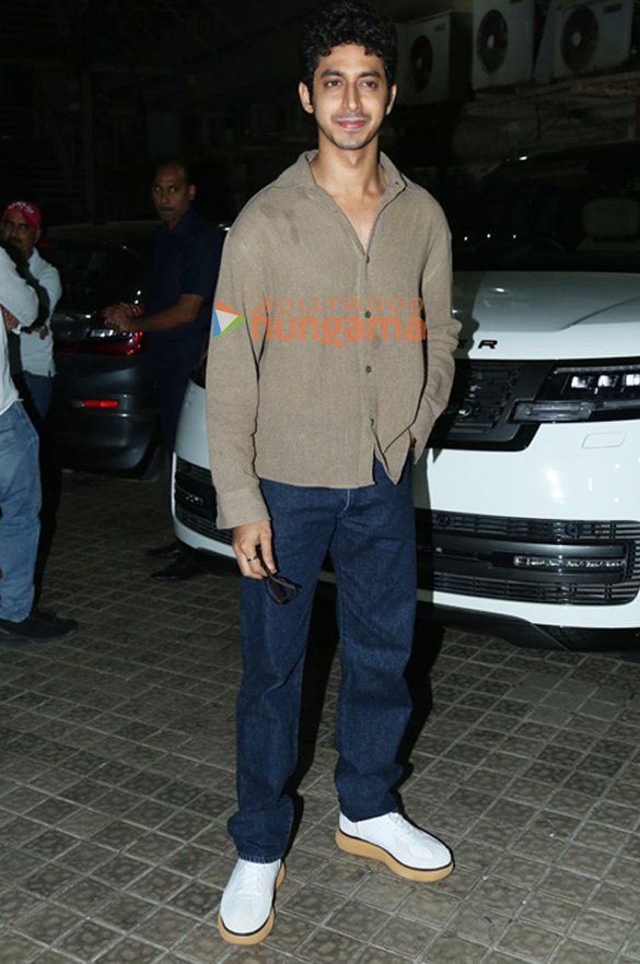 photos suhana khan khushi kapoor and others grace the special screening of loveyapa at pvr juhu 6