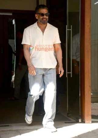 Photos: Suniel Shetty snapped outside a dental clinic in Khar