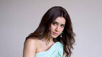 Celeb Photos Of Raashii Khanna