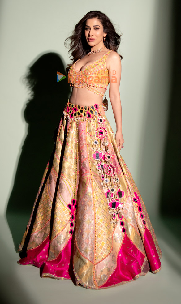 sophie choudry 3 100