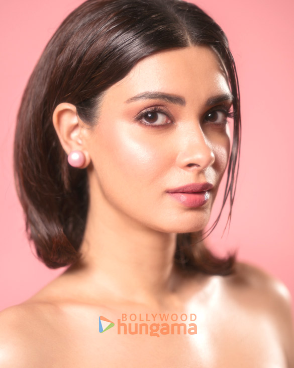 diana penty 7 12