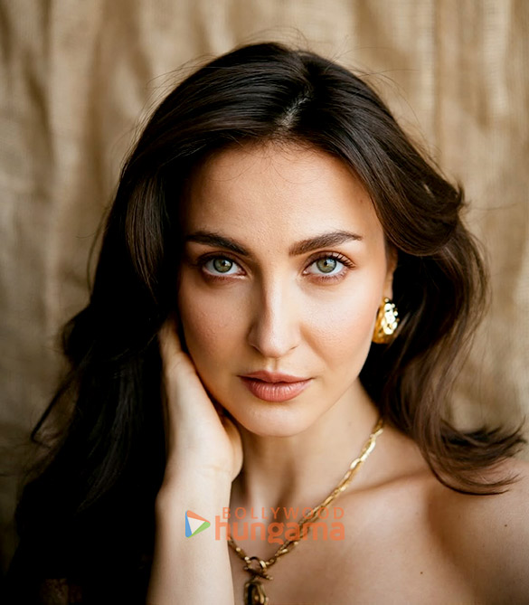 elli avrram 3 109