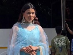 Mannara Chopra looks glamorous in her dreamy blue suit