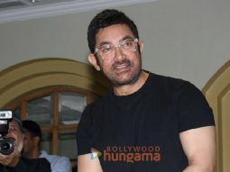 Photos: Aamir Khan celebrates his 60th birthday with media