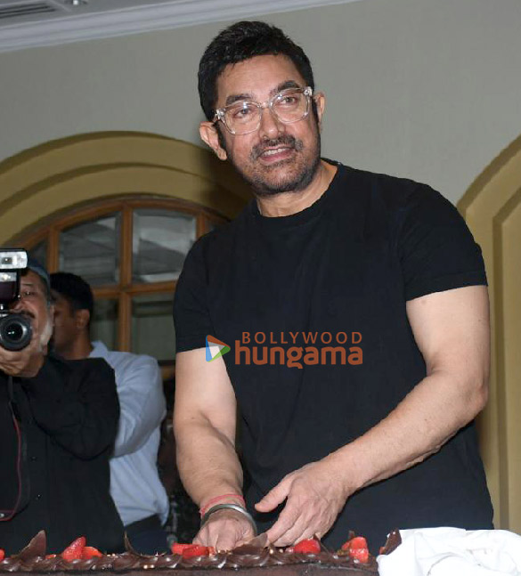 Photos: Aamir Khan celebrates his 60th birthday with media | Parties ...