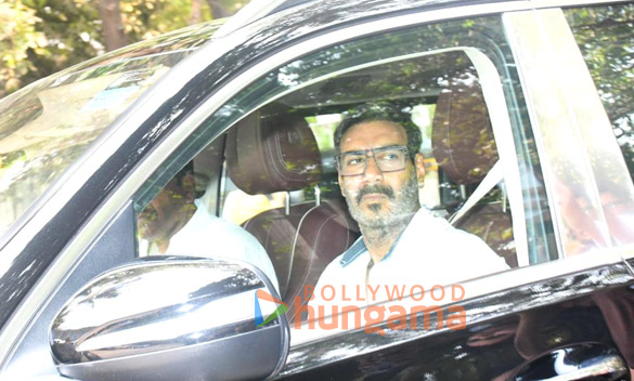 Photos: Ajay Devgn snapped leaving Ayan Mukerji’s house in Santacruz Photos: Ajay Devgn snapped leaving Ayan Mukerji’s house in Santacruz