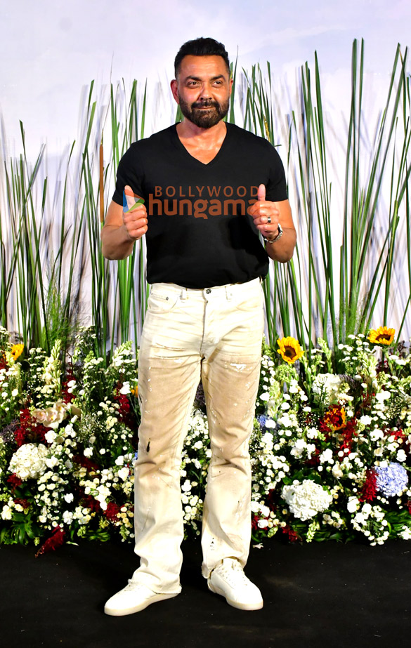 photos celebs attend salman khans eid party 1 2