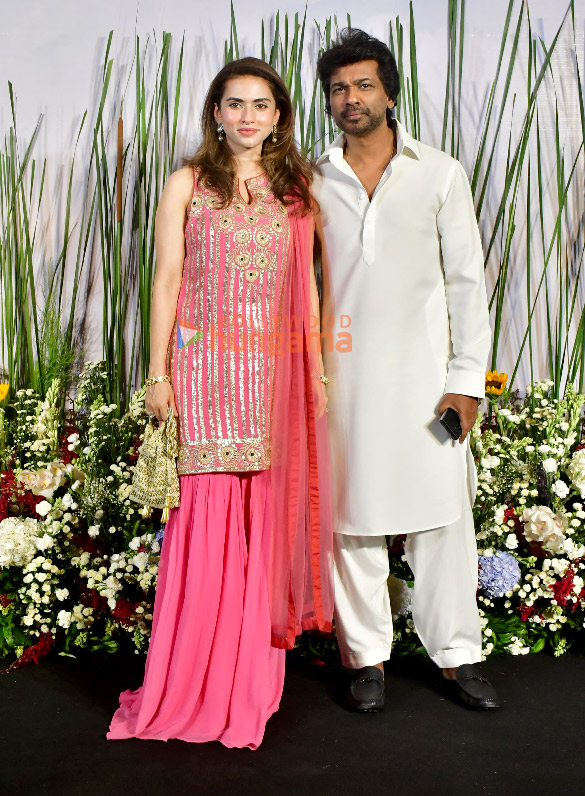photos celebs attend salman khans eid party 11
