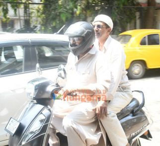 Photos: Jaaved Jaaferi snapped on scooty in Bandra