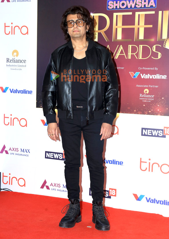 photos janhvi kapoor raveena tandon rajkummar rao varun dhawan and others grace the red carpet of news18 showsha reel awards 2025 28