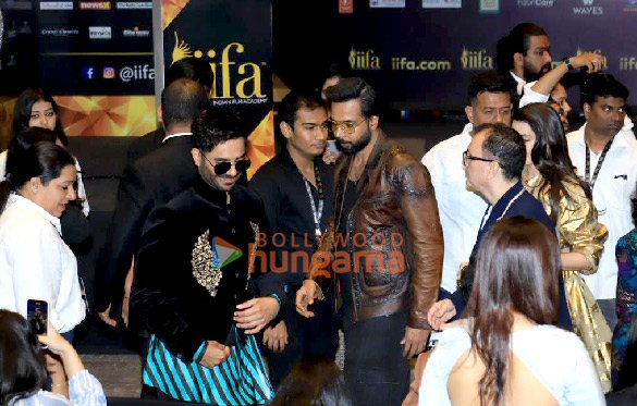 photos karan johar kartik aaryan kareena kapoor khan shahid kapoor and others attend iifa 2025 event in jaipur 15